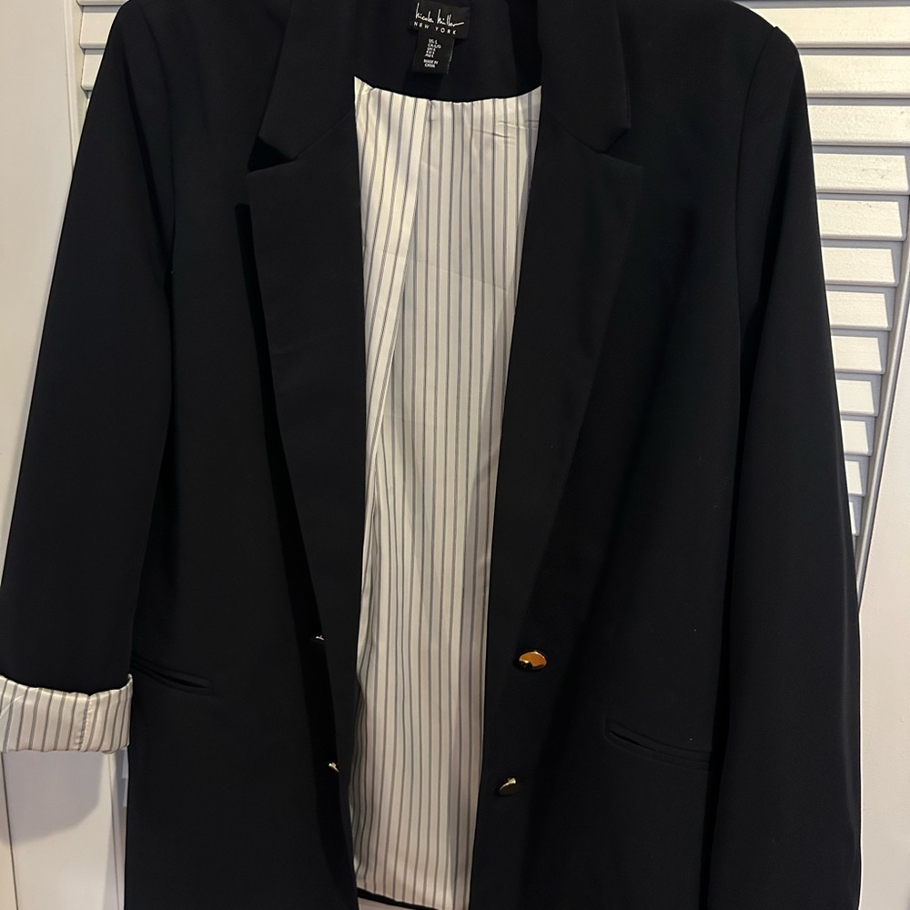 Nicole Miller Navy Blue Structured Blazer with Notched Lapels